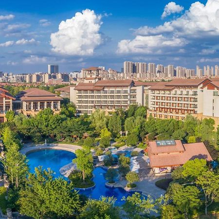 Hilton Wuhan Optics Valley Exterior photo